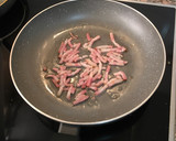 Foto del paso 1 de la receta: Pasta cremosa de bacon y champiñones (estilo risotto)