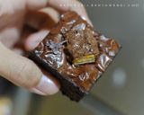 Foto langkah ke 8 dari resep Fudgy Brownies.