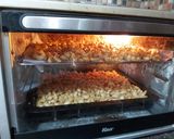 Foto langkah ke 4 dari resep Kacang Mede Oven.