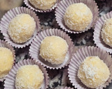 Foto del paso 1 de la receta: Trufas de chocolate y coco