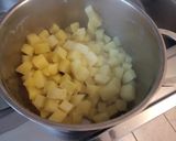 Fűszeres rántott sertés köröm burgonya pürével, házi savanyúval recept fázis 4 fotója
