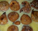 A picture of step 6 of Banana Saropuli.