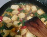 Foto langkah ke 7 dari resep Tumis tahu susu kecap.