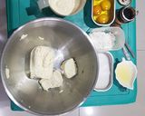 Foto langkah ke 1 dari resep Basque burnt cheesecake.