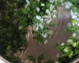Foto del paso 3 de la receta: Chuletas de cerdo con salsa de perejil
