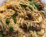 A picture of step 3 of Spaghetti with assorted meat and green pepper #kitchenhuntchallenge.