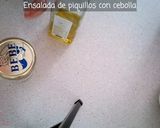 Foto del paso 5 de la receta: Ensalada de Pimientos Piquillo y Cebolla