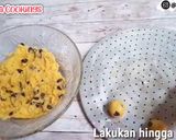 Foto langkah ke 4 dari resep Cookies Kismis Teflon 3 Bahan.
