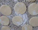 Foto del paso 3 de la receta: Galletitas saladas sin gluten