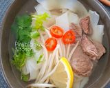 A picture of step 6 of Meat Noodles soup.