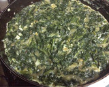 Foto del paso 5 de la receta: Tortilla de espinacas con cebolla caramelizada