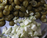 लसोडे और कच्चे आम का खट्टा मीठा इंस्टेंट आचार रेसिपी चरण 3 फोटो