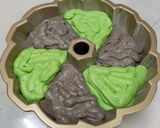 Foto langkah ke 5 dari resep Cake Pandan Ketan Hitam.