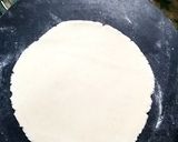 A picture of step 4 of Awadhi Rice Roti.