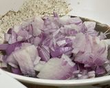 A picture of step 2 of Paneer kiwi salad.