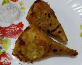 A picture of step 8 of Roti cheese cone samosa😋😋.