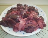 Foto del paso 1 de la receta: Coraeta con ajos tiernos