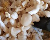 A picture of step 3 of OYSTER MUSHROOMS Fried Rice.