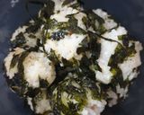 Foto langkah ke 3 dari resep Bola-Bola Nasi Rumput Laut.