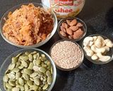 A picture of step 1 of Pumpkin seeds chikki.