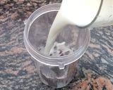 A picture of step 1 of KitKat Shake 📌.