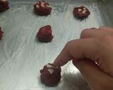 Foto langkah ke 8 dari resep Red velvet cookies.