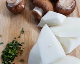 Póréhagymás cukkini krémleves, pirított gombával! recept fázis 4 fotója
