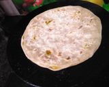 A picture of step 3 of Veggie paratha.