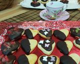 Foto del paso 16 de la receta Pastas corazón de chocolate frutas y figuritas