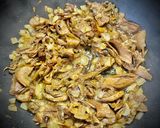 A picture of step 1 of Rigatoni with Cabrales Sauce, Spinach, and Mushrooms.