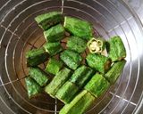 A picture of step 2 of Bhindi tomato masala fry.