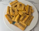 Foto langkah ke 1 dari resep Pastry Banana Chocolate.