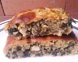 Foto del paso 16 de la receta: Empanada🥧 con relleno de arveja, huevo🍳, acelga🌿 y puerro🌰...🤔