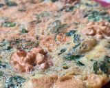 Foto del paso 4 de la receta: Tortilla de berro, ajo y nueces 🌱 🥚