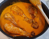 Foto del paso 7 de la receta: Jamoncitos de pollo en salsa de puerros, calabacín y manzana