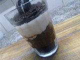 Cheesecake trifle de Oreo en vasitos