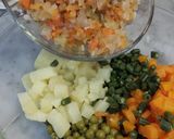 Foto del passaggio 1 della ricetta Insalata russa fatta in casa