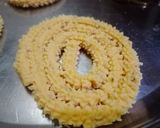 चकली (chakali recipe in marathi) रेसिपी स्टेप 2 फोटो