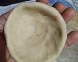 A picture of step 4 of Aloo paratha.