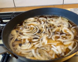 A picture of step 2 of Katsudon.