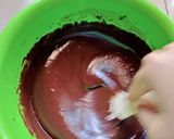Gambar langkah 2 resipi Kek Coklat Cawan Mama!.