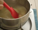 A picture of step 5 of Cherry Blossoms and Matcha ''MIZU-YOKAN'' (White Bean Jelly).