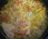 Foto del paso 2 de la receta: Pollo salteado con tallarines de arroz apto APLV y AAM