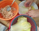 Foto langkah ke 1 dari resep Sawi Gulung Isi Ayam Tahu.