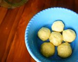 Foto langkah ke 2 dari resep Roti Maryam | Canai | Paratha Gurih Lembut Berlapis Anti Gagal.