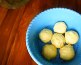 Foto langkah ke 2 dari resep Roti Maryam | Canai | Paratha Gurih Lembut Berlapis Anti Gagal.