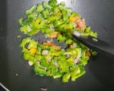 Foto langkah ke 4 dari resep Tumis Paria cumi asin.