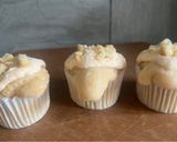 A picture of step 5 of IRN-BRU, Whiskey and Rosehip Foilleag (cupcakes) with a Bride’s Bonn (shortbread) topping.