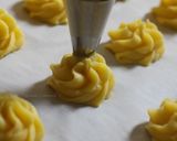 Foto langkah ke 4 dari resep Croquembouche.