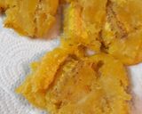 A picture of step 2 of Fried Salted Green Plantains.